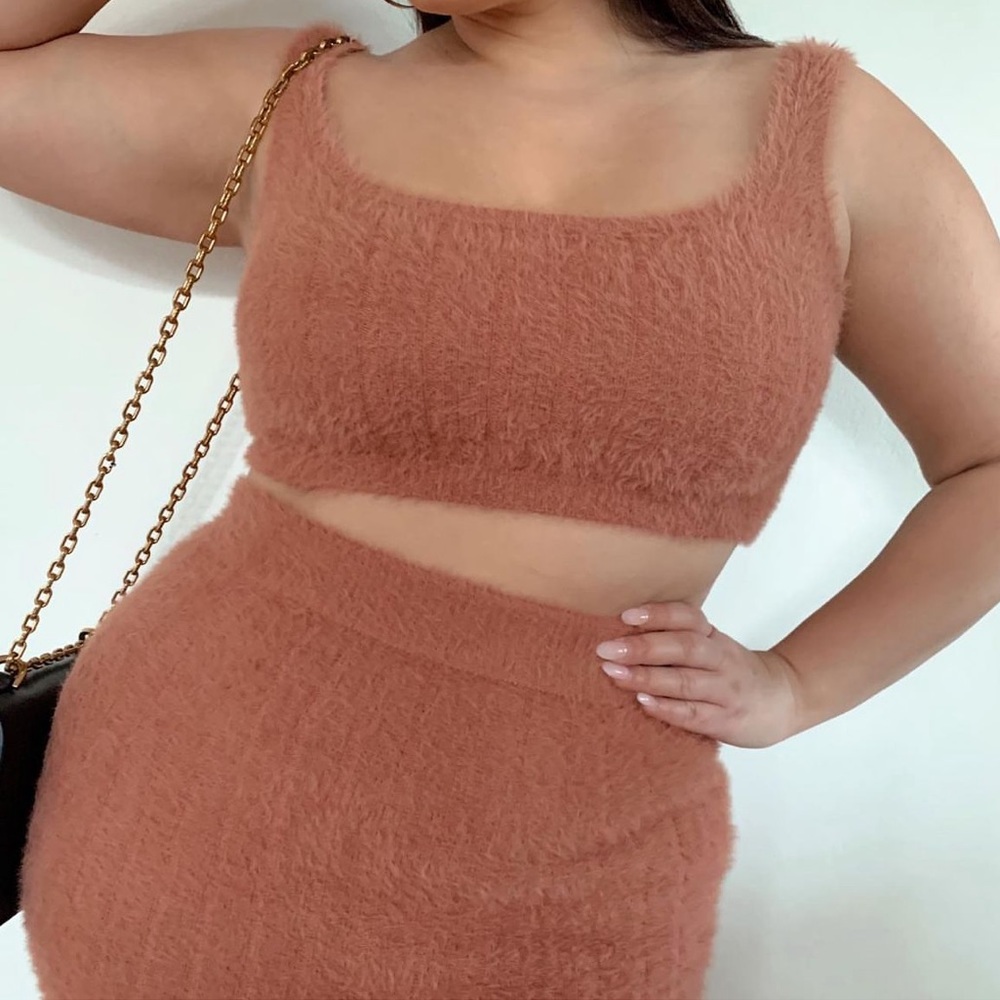 Size S Meshki crop top & midi skirt set in excellent used condition!